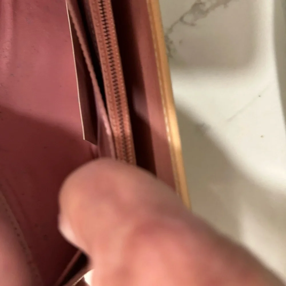 🩷Good Condition 🌸Christian Dior🌸Trotter Collection Wallet🌸